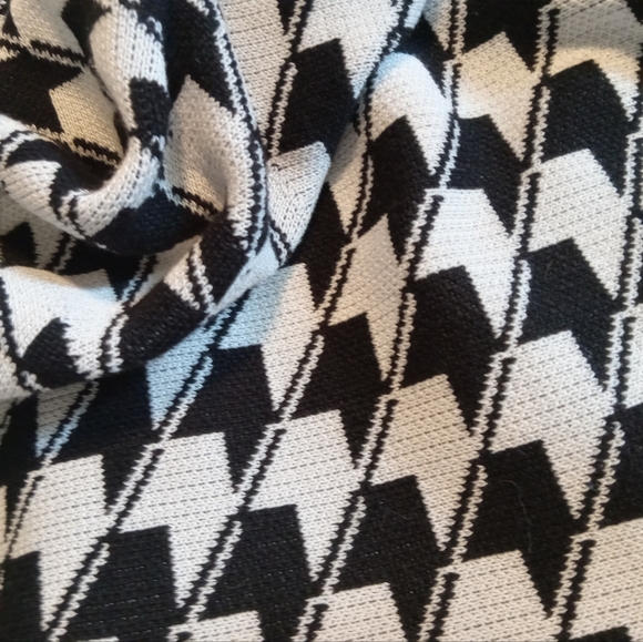 Printed Sweater - Picture 3 of 7